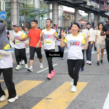 Runner Photo 4515975