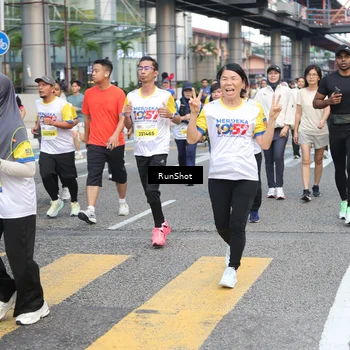Runner Photo 4515982