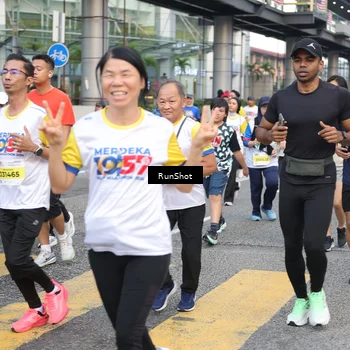 Runner Photo 4516031