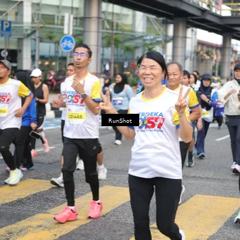 Runner Photo 4516041