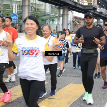 Runner Photo 4516042