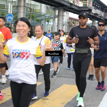 Runner Photo 4516043