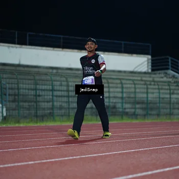 Runner Photo 4516100