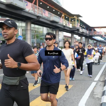 Runner Photo 4516116