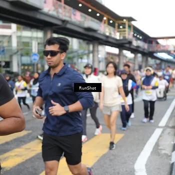 Runner Photo 4516138