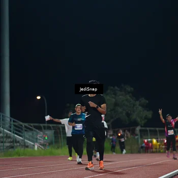 Runner Photo 4516158