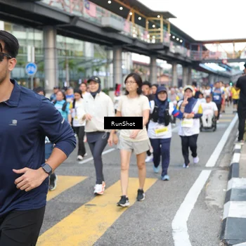 Runner Photo 4516159