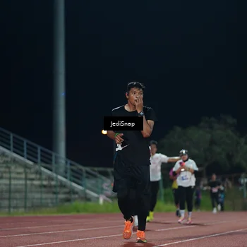 Runner Photo 4516176