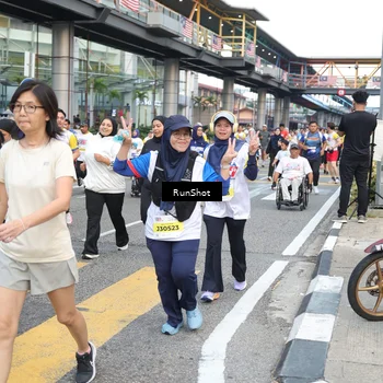 Runner Photo 4516235