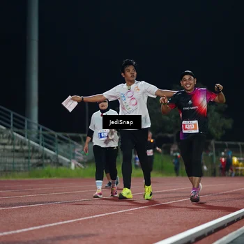 Runner Photo 4516240