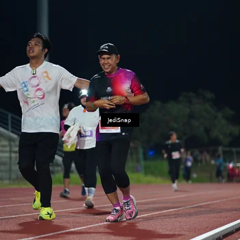 Runner Photo 4516248