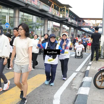 Runner Photo 4516264