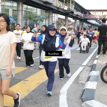 Runner Photo 4516301