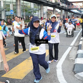 Runner Photo 4516328