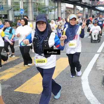 Runner Photo 4516345