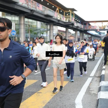 Runner Photo 4516384