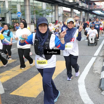 Runner Photo 4516396
