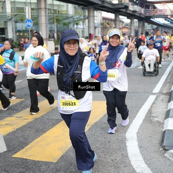 Runner Photo 4516400