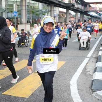 Runner Photo 4516415