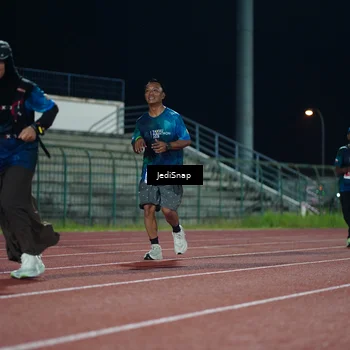 Runner Photo 4516441
