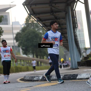 Runner Photo 4516577