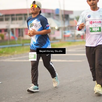 Runner Photo 4516598