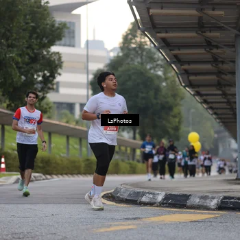 Runner Photo 4516599