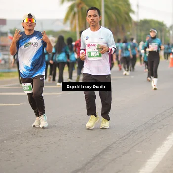 Runner Photo 4516606