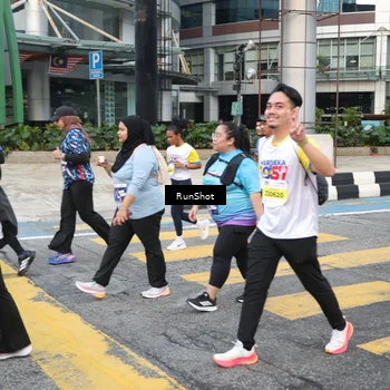 Runner Photo 4516622