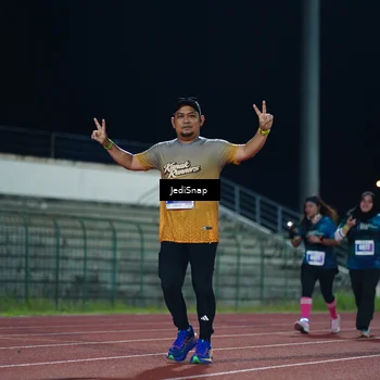 Runner Photo 4516642