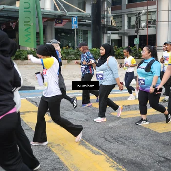 Runner Photo 4516656
