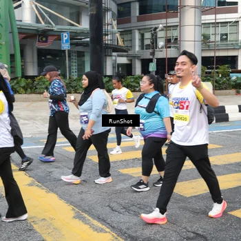 Runner Photo 4516662
