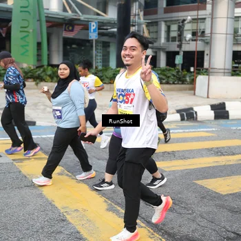 Runner Photo 4516663