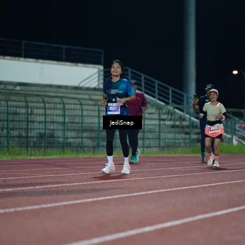 Runner Photo 4516675