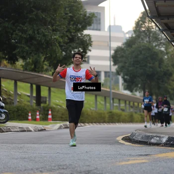 Runner Photo 4516683