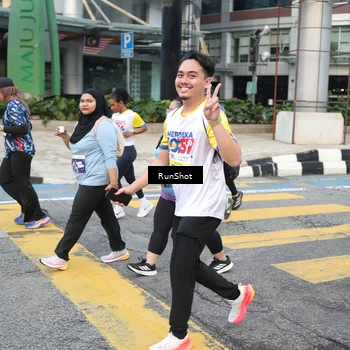 Runner Photo 4516687