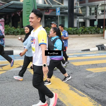 Runner Photo 4516700