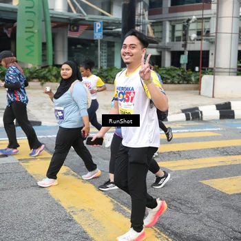 Runner Photo 4516713