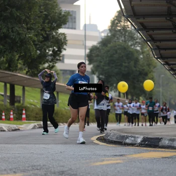 Runner Photo 4516719