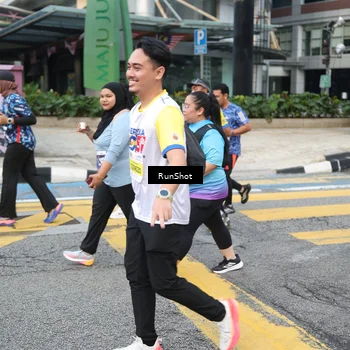 Runner Photo 4516723