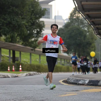 Runner Photo 4516724