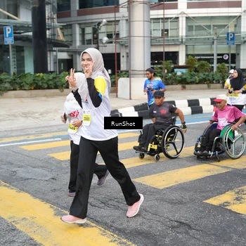 Runner Photo 4516762