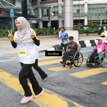 Runner Photo 4516819