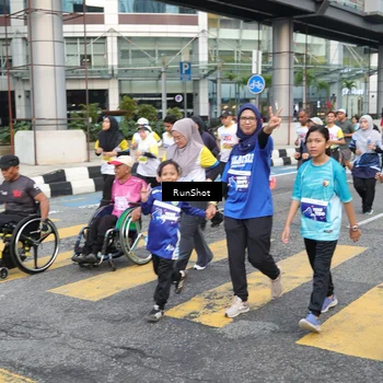 Runner Photo 4516842