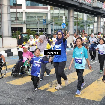 Runner Photo 4516846
