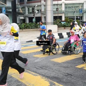 Runner Photo 4516867