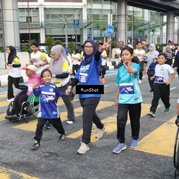Runner Photo 4516897