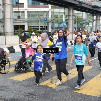 Runner Photo 4516907
