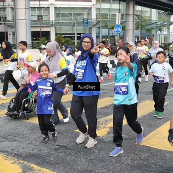 Runner Photo 4516911