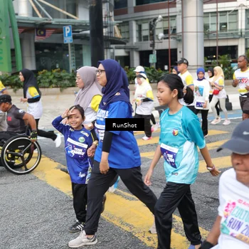 Runner Photo 4517087